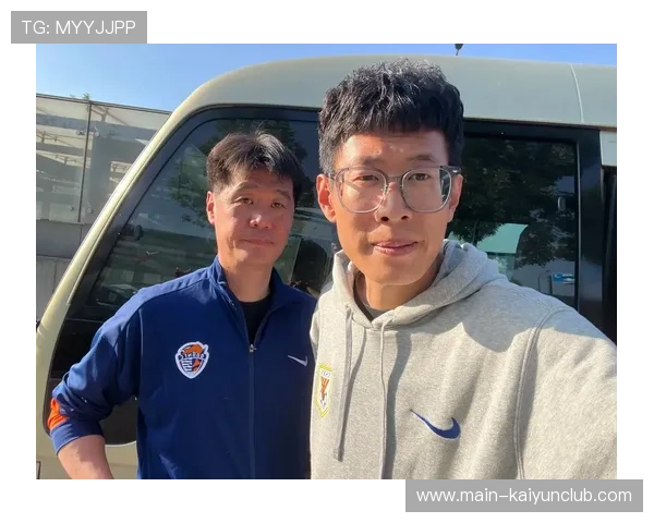 李霄鹏离任后教练池的补充与人才梯队构建讨论