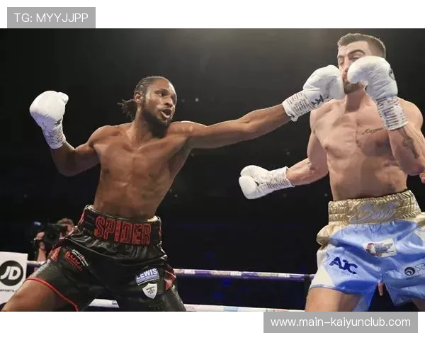 某拳手赛前称对手“不配与我同台”惹怒粉丝 某拳手赛前称对手“不配与我同台”惹怒粉丝