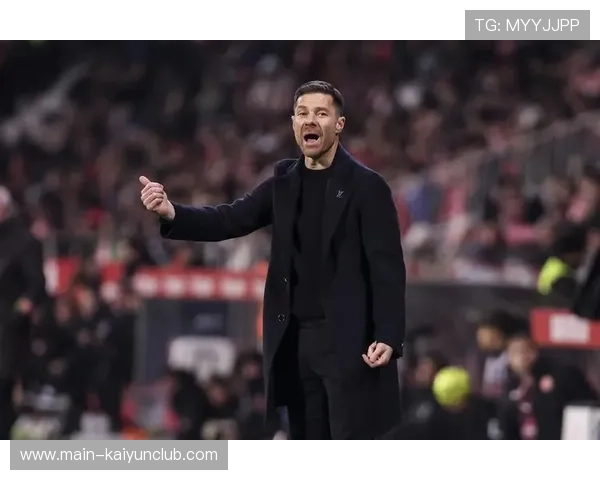 皇马边路的穿插拉出后防空当并被利用 皇马边路的穿插拉出后防空当并被利用