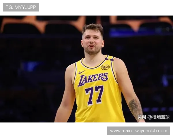 东契奇低位强打命中，独行侠在加时稳稳胜出