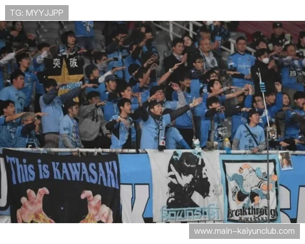 申花挑战日本豪门，全力以赴争夺亚冠席位